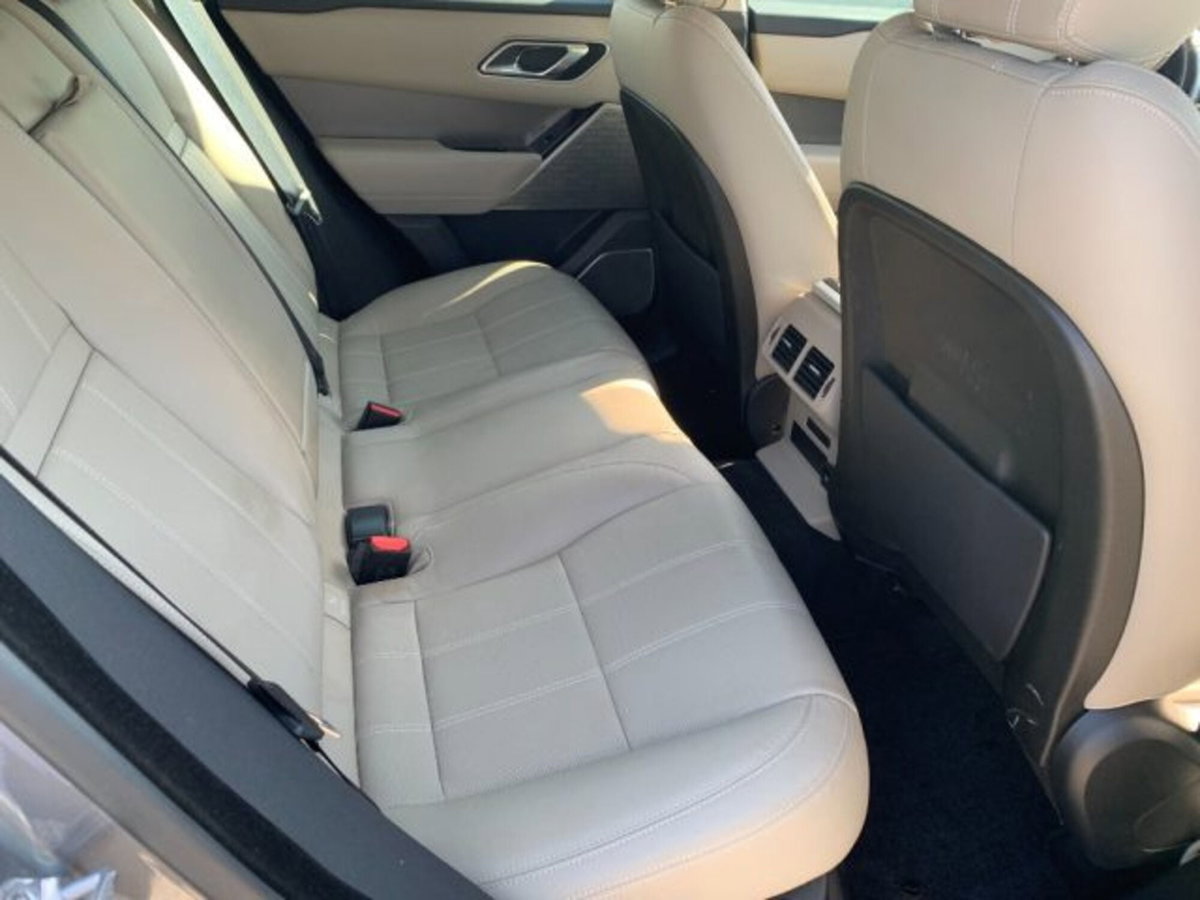 Land Rover Range Rover Velar 3.0 V6 SD6 300 CV First Edition (10)