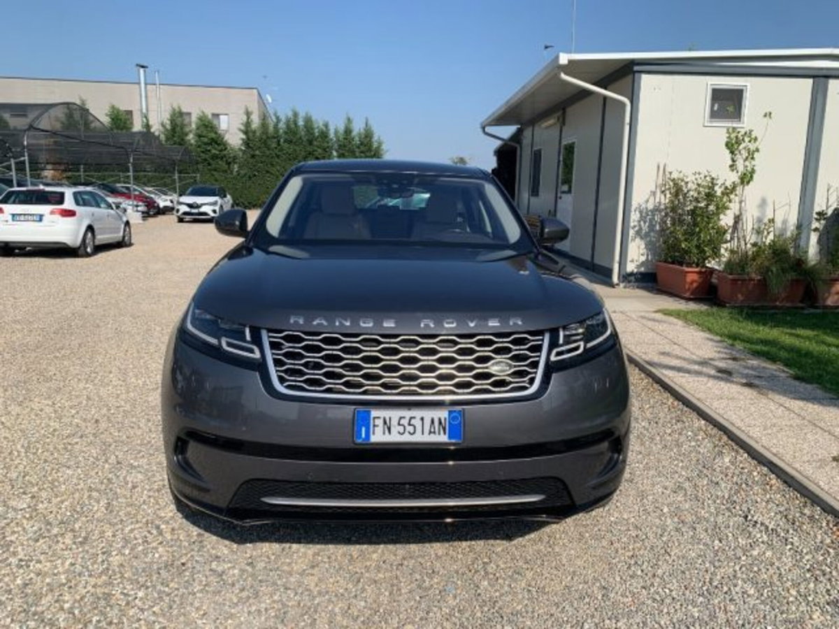 Land Rover Range Rover Velar 3.0 V6 SD6 300 CV First Edition (8)