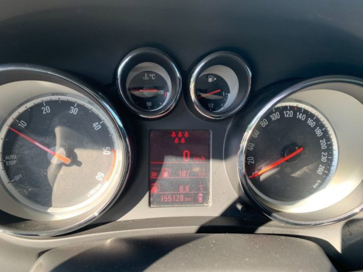 Opel Zafira Tourer 1.6 CDTi 136CV Start&Stop Cosmo (14)
