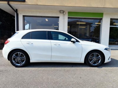 Mercedes-Benz Classe A Sedan 180 d Automatic 4p. Business (13)