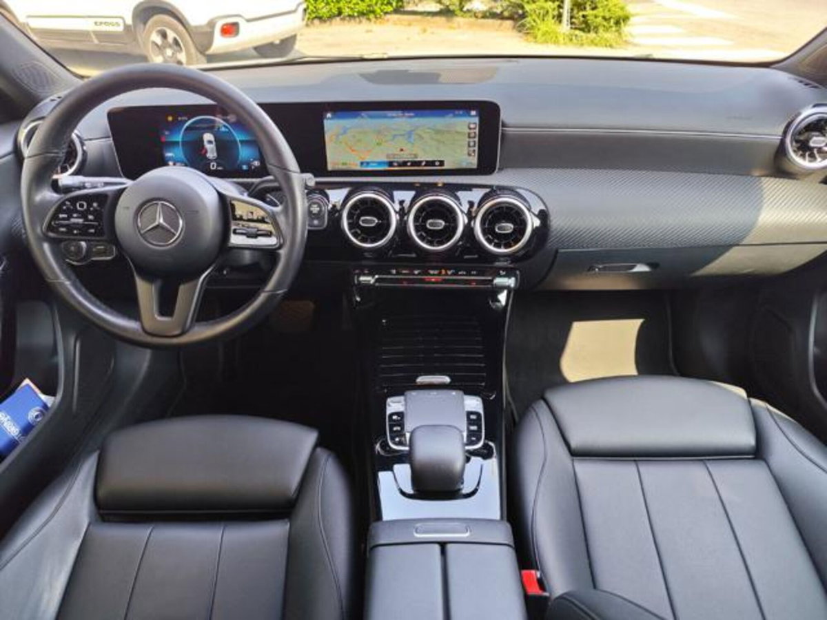 Mercedes-Benz Classe A Sedan 180 d Automatic 4p. Business (5)