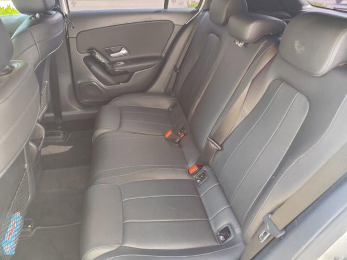Mercedes-Benz Classe A Sedan 180 d Automatic 4p. Business (7)