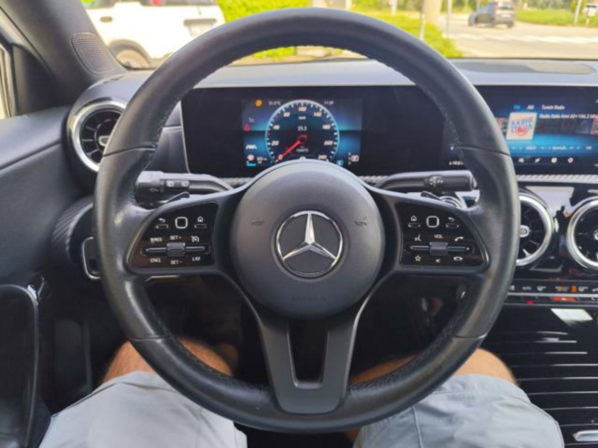Mercedes-Benz Classe A Sedan 180 d Automatic 4p. Business (8)