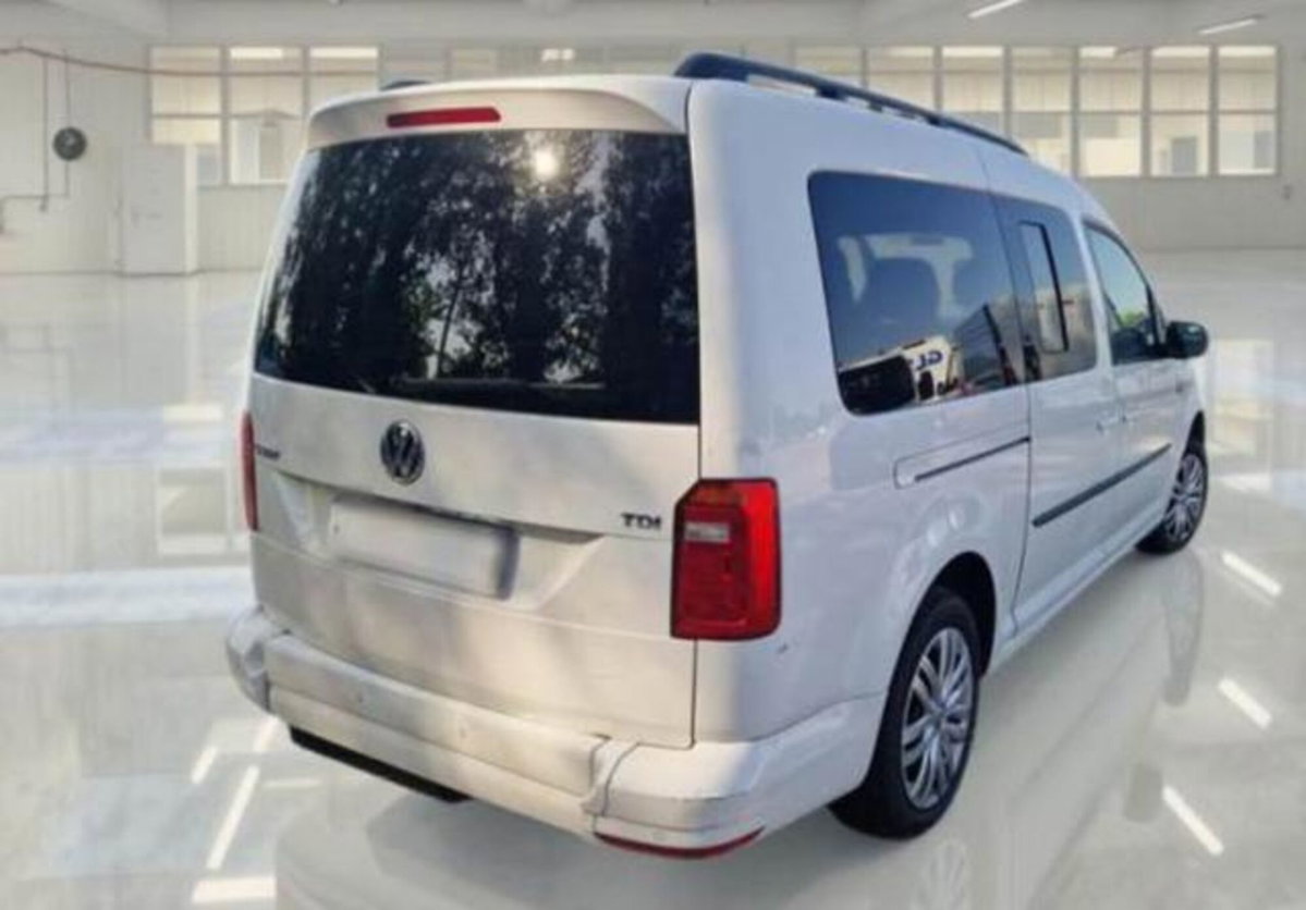 Volkswagen Caddy 2.0 TDI 102 CV Maxi (3)