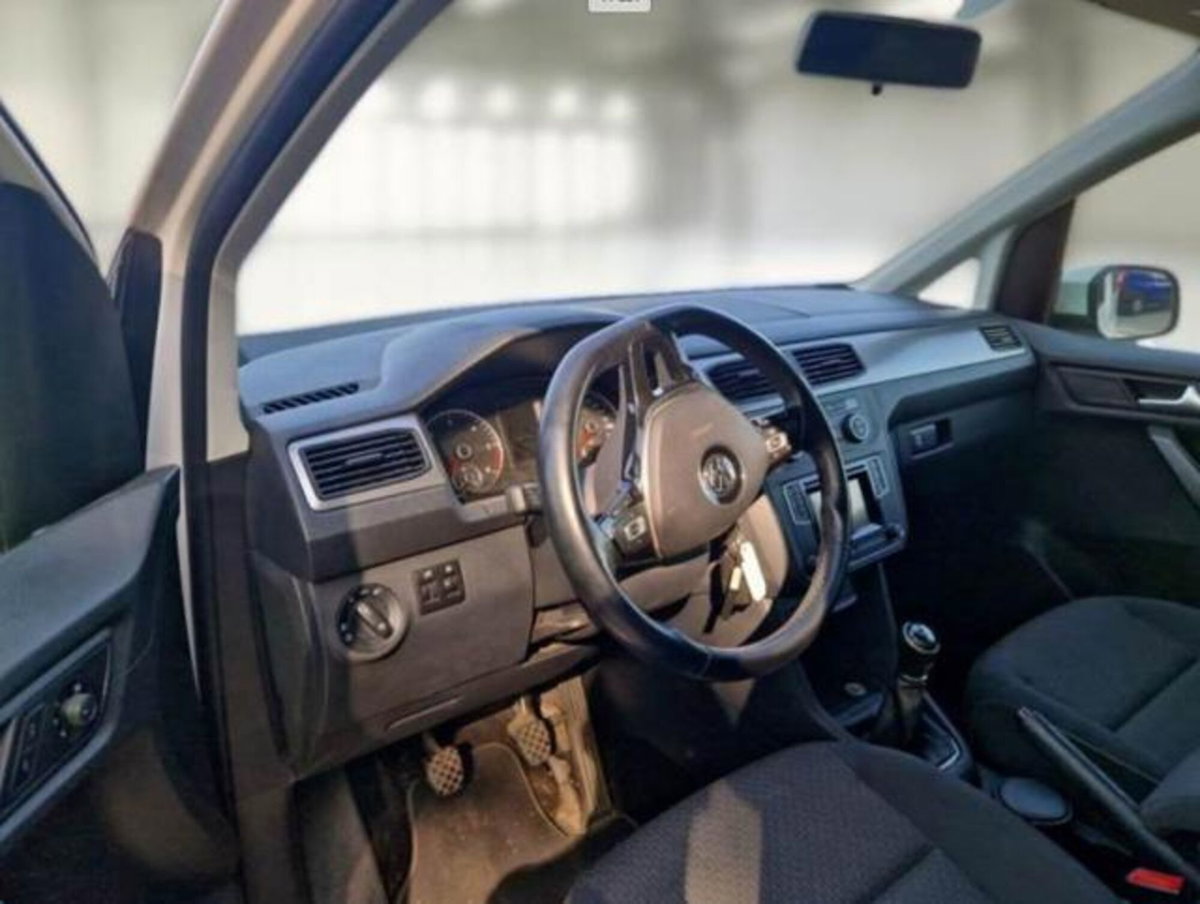 Volkswagen Caddy 2.0 TDI 102 CV Maxi (6)