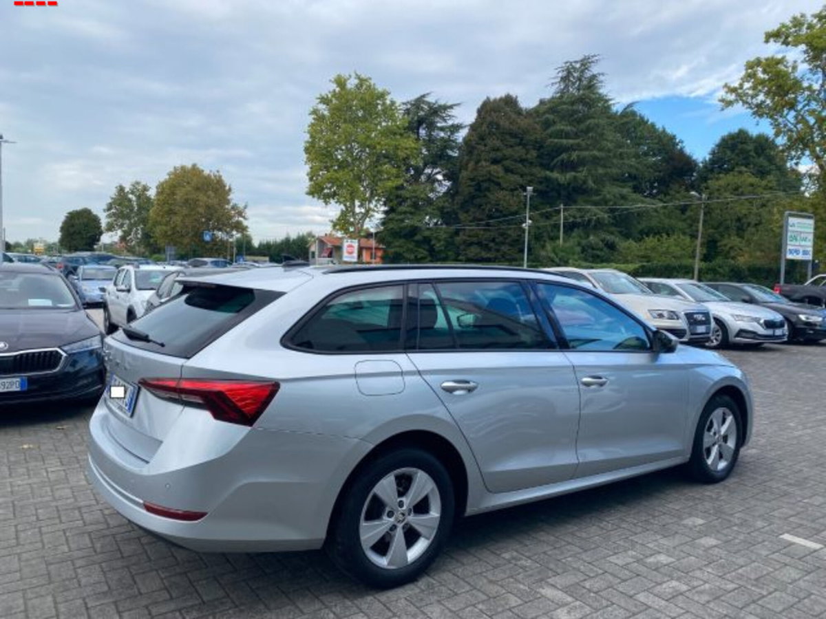 Skoda Octavia Station Wagon 2.0 TDI EVO SCR DSG Wagon Style