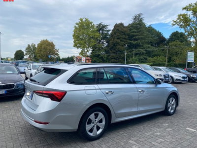 Skoda Octavia Station Wagon 2.0 TDI EVO SCR DSG Wagon Style usata