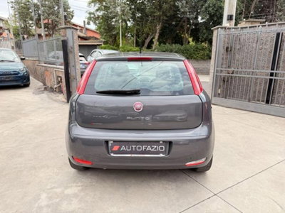 Fiat Punto 1.3 MJT II S&S 95 CV 5 porte Street (13)