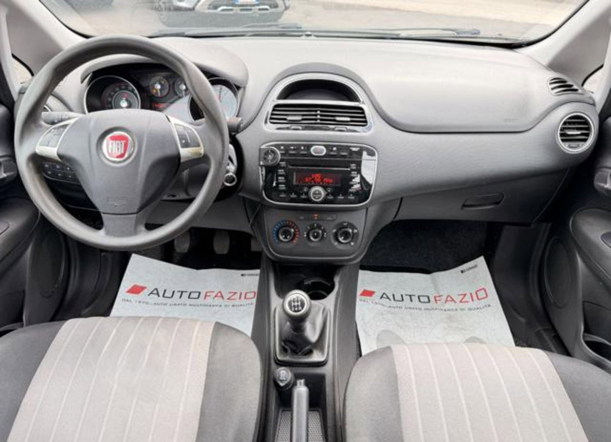 Fiat Punto 1.3 MJT II S&S 95 CV 5 porte Street (2)