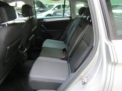 Volkswagen Tiguan 1.5 TSI 150 CV DSG ACT R-Line (10)