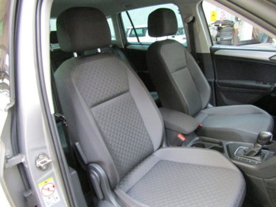 Volkswagen Tiguan 1.5 TSI 150 CV DSG ACT R-Line (16)