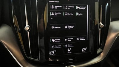 Volvo XC60 B4 (d) AWD Geartronic Momentum N1 (11)