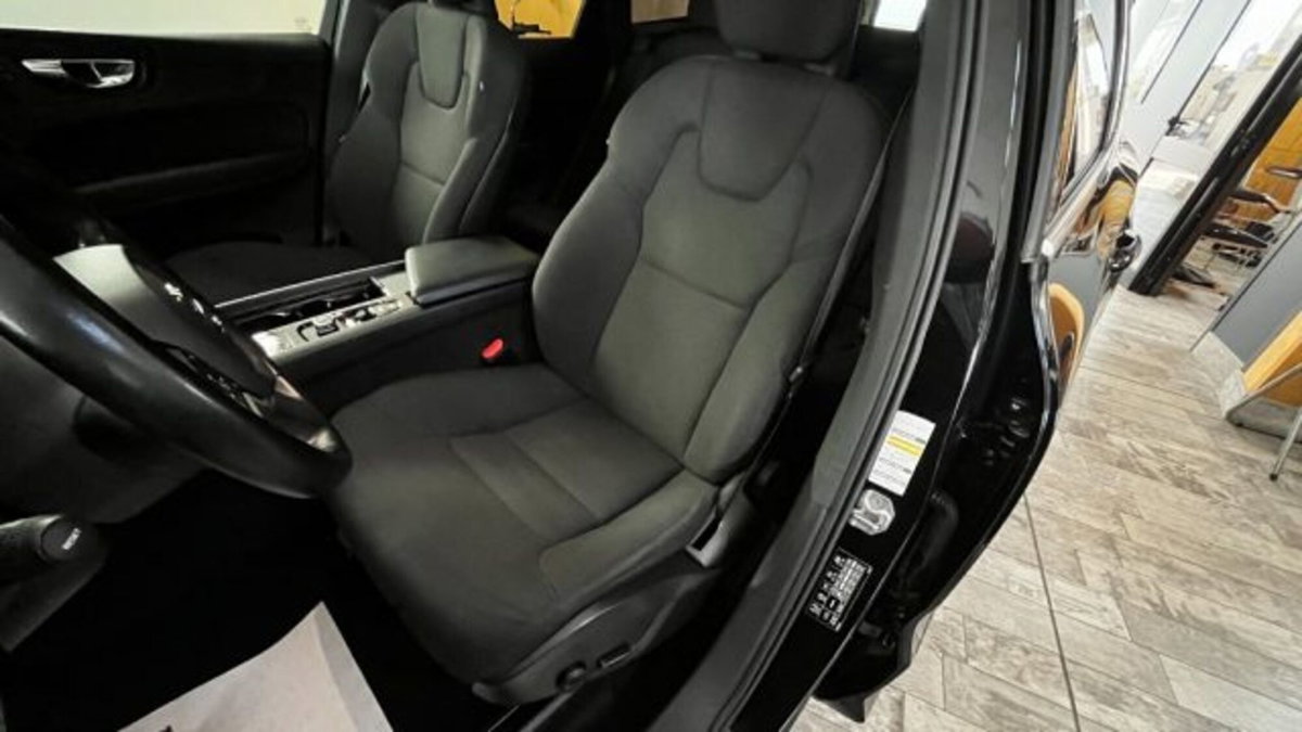 Volvo XC60 B4 (d) AWD Geartronic Momentum N1 (8)