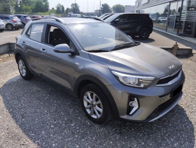 Kia Stonic 1.2 DPI Urban (3)
