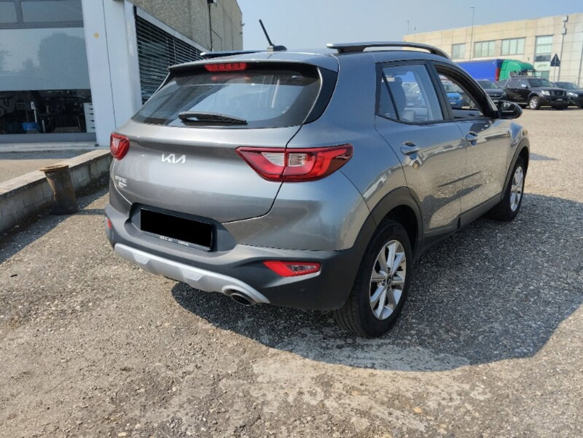 Kia Stonic 1.2 DPI Urban (4)