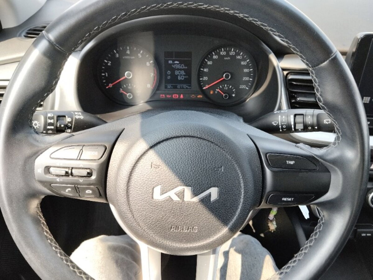 Kia Stonic 1.2 DPI Urban (5)