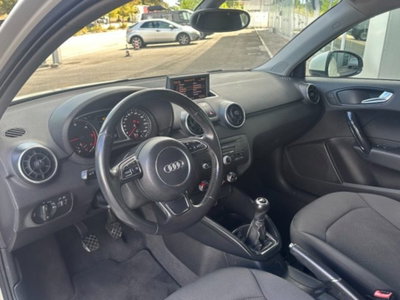 Audi A1 1.6 TDI Attraction (11)