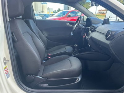 Audi A1 1.6 TDI Attraction (13)