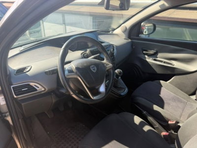 Lancia Ypsilon 0.9 TwinAir 85 CV 5 porte Metano Ecochic Elle (7)