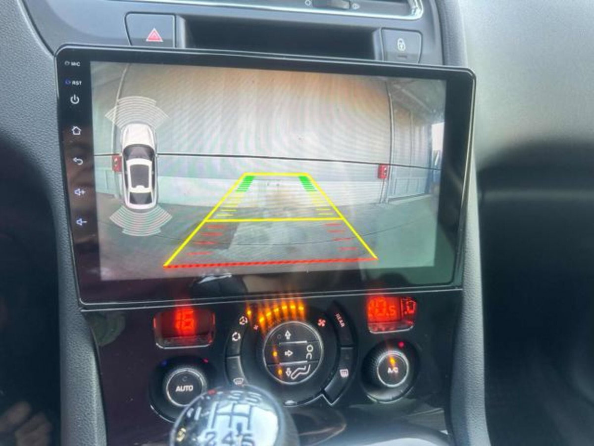 Peugeot 5008 1.6 HDi 115CV Access (10)