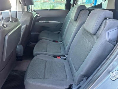 Peugeot 5008 1.6 HDi 115CV Access (14)