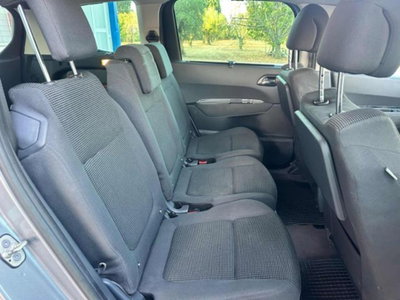 Peugeot 5008 1.6 HDi 115CV Access (15)