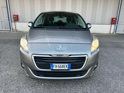 Peugeot 5008 1.6 HDi 115CV Access (3)
