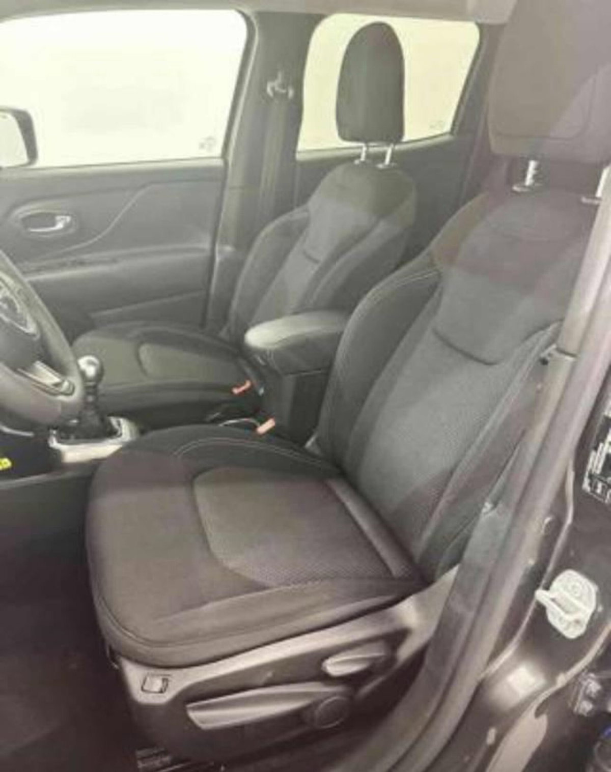 Jeep Renegade 1.6 Mjt 130 CV Limited (9)