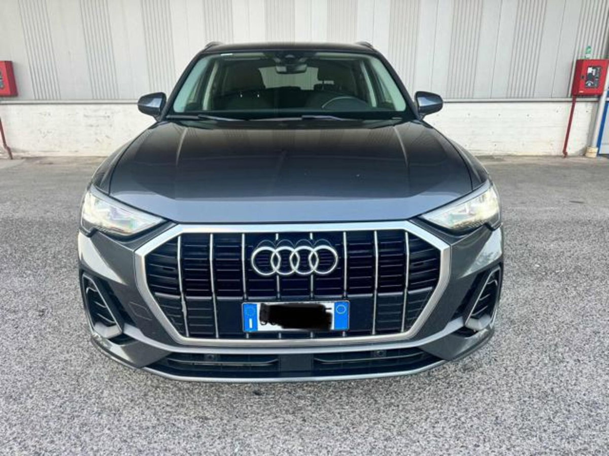 Audi Q3 Sportback 35 TDI quattro S tronic S line edition (2)