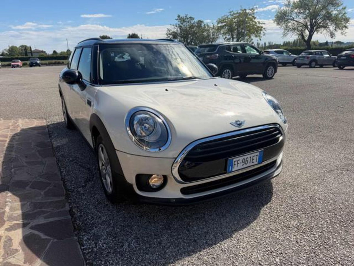 MINI Mini Clubman 2.0 Cooper D Business Clubman (2)