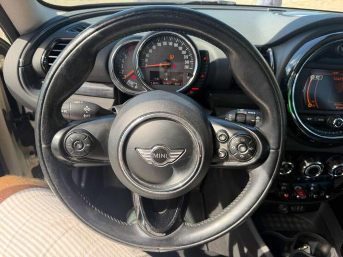 MINI Mini Clubman 2.0 Cooper D Business Clubman (9)