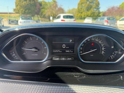 Peugeot 2008 Turbo 110 EAT6 S&S Allure (8)