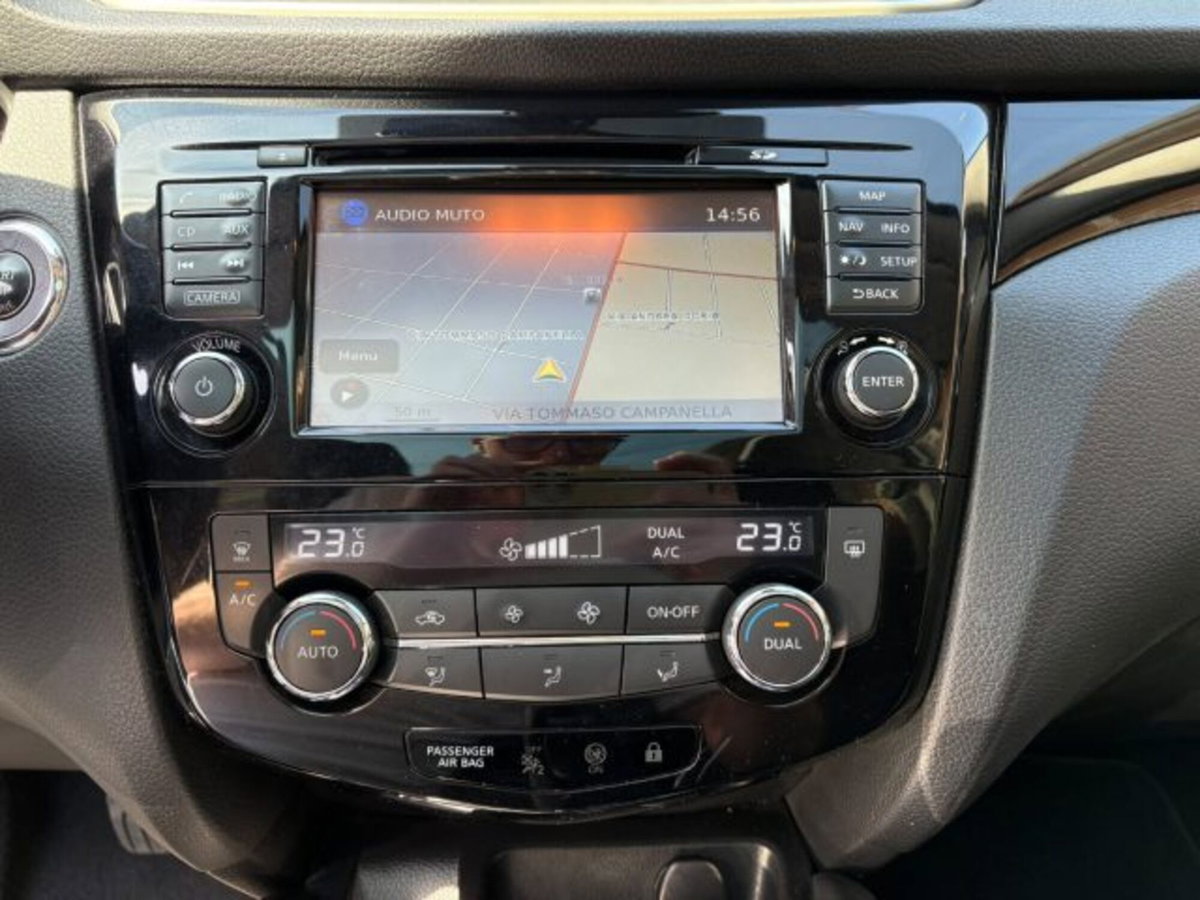 Nissan Qashqai 1.2 DIG-T Tekna (10)