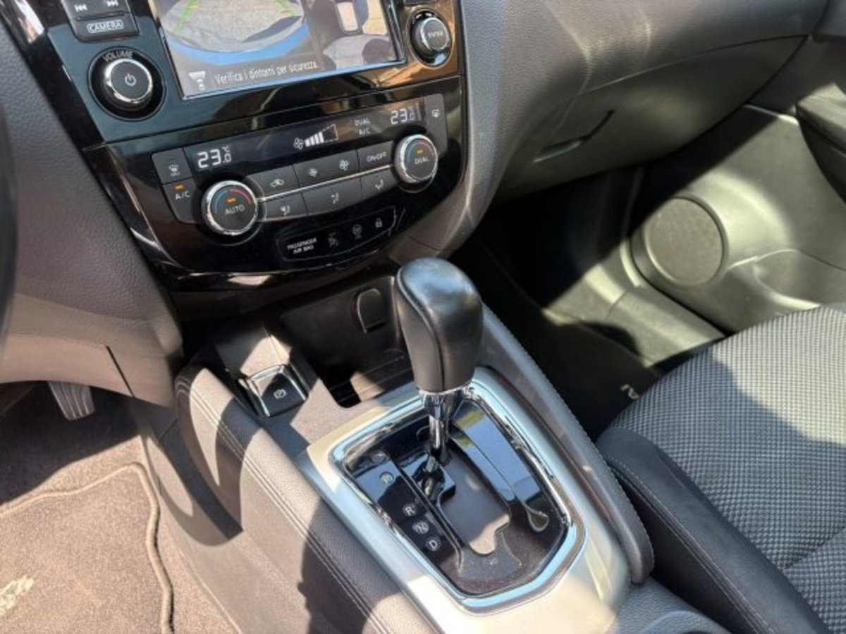 Nissan Qashqai 1.2 DIG-T Tekna (12)