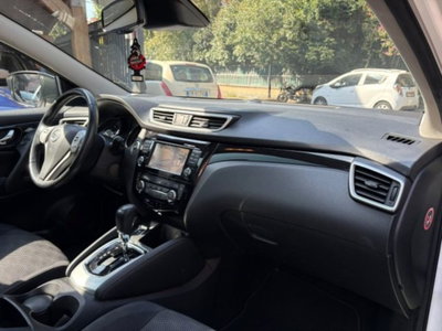 Nissan Qashqai 1.2 DIG-T Tekna (8)