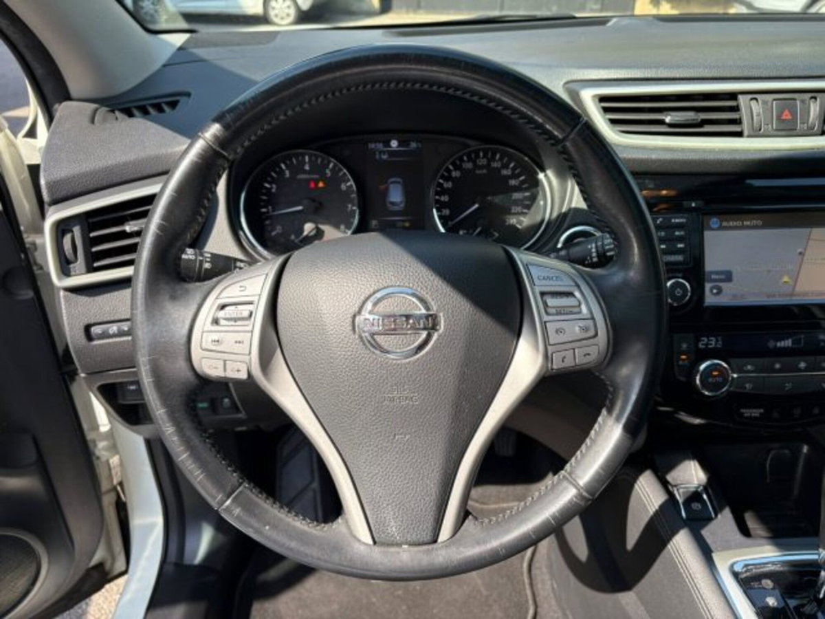 Nissan Qashqai 1.2 DIG-T Tekna (9)