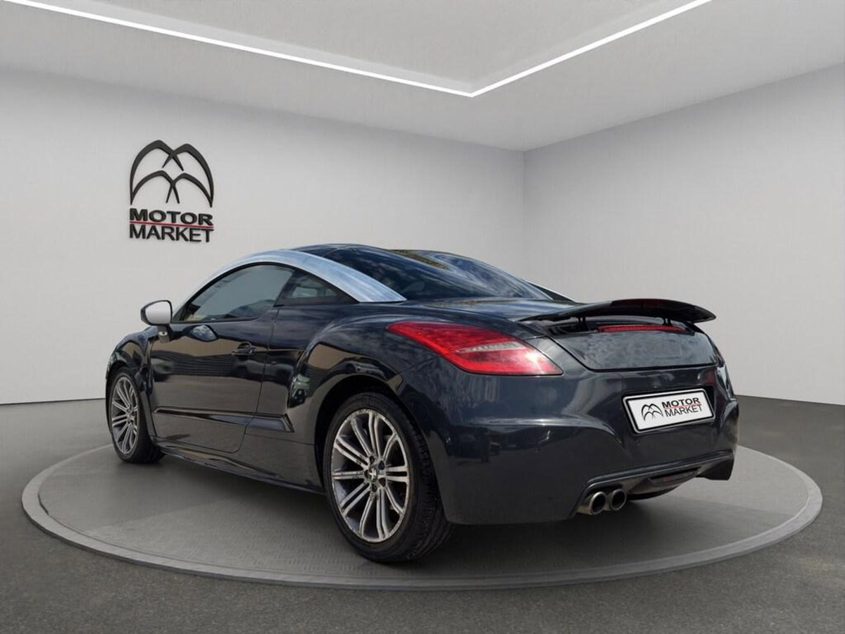Peugeot RCZ 2.0 HDi 163CV (8)