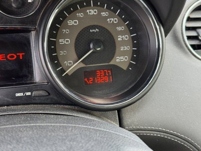Peugeot RCZ 2.0 HDi 163CV (9)