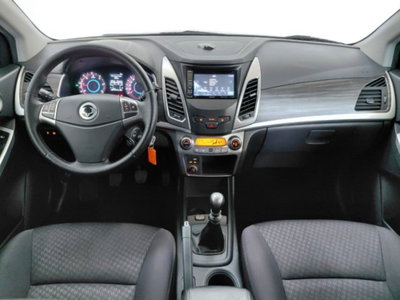 Ssangyong Korando 2.2 Diesel 2WD MT Limited (12)