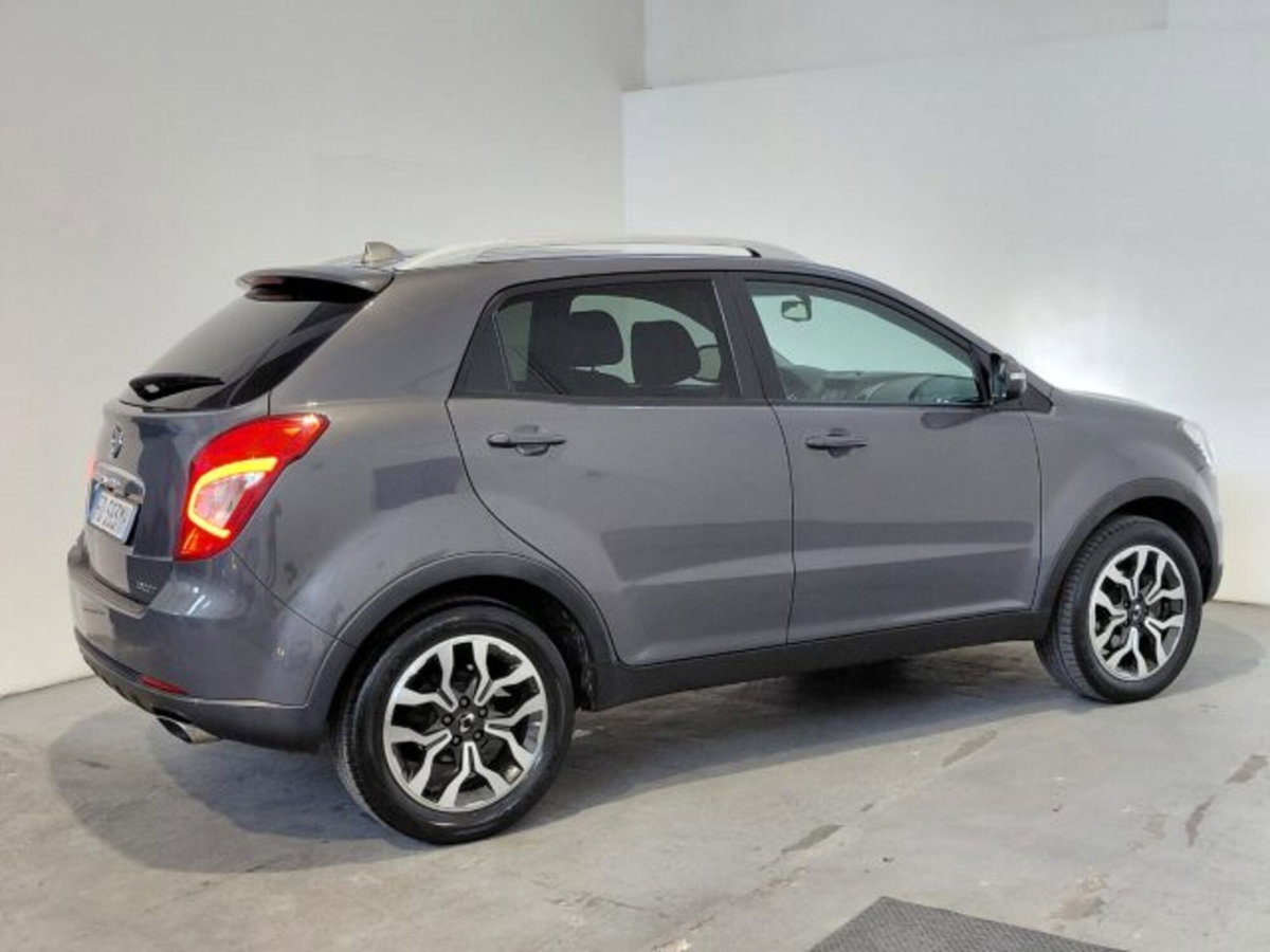 Ssangyong Korando 2.2 Diesel 2WD MT Limited (6)