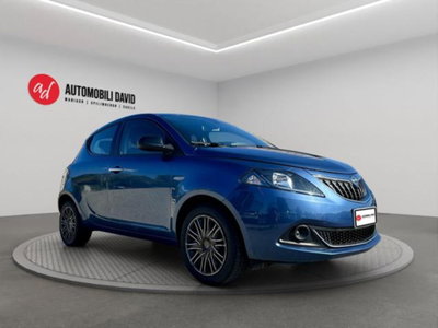 Lancia Ypsilon 1.0 FireFly 5 porte S&S Hybrid Silver Plus (2)