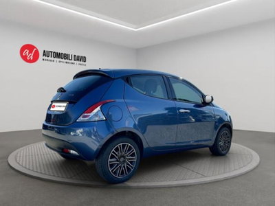 Lancia Ypsilon 1.0 FireFly 5 porte S&S Hybrid Silver Plus (4)
