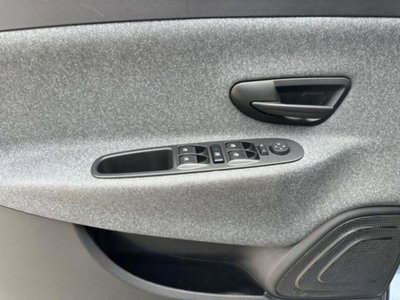 Lancia Ypsilon 1.0 FireFly 5 porte S&S Hybrid Silver Plus (9)