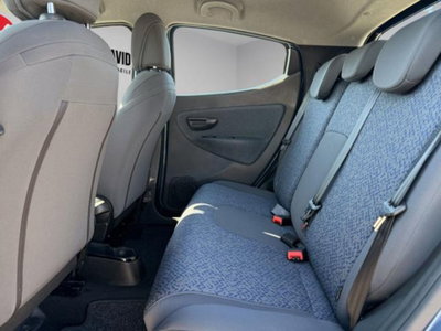 Lancia Ypsilon 1.0 FireFly 5 porte S&S Hybrid Silver Plus (12)