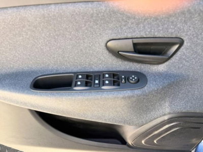 Lancia Ypsilon 1.0 FireFly 5 porte S&S Hybrid Silver Plus (9)