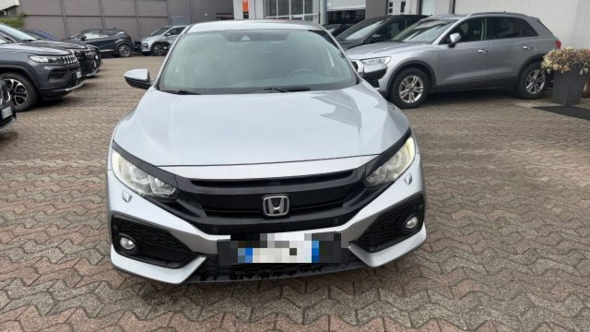 Honda Civic 1.6 4 porte aut. Elegance Navi (2)