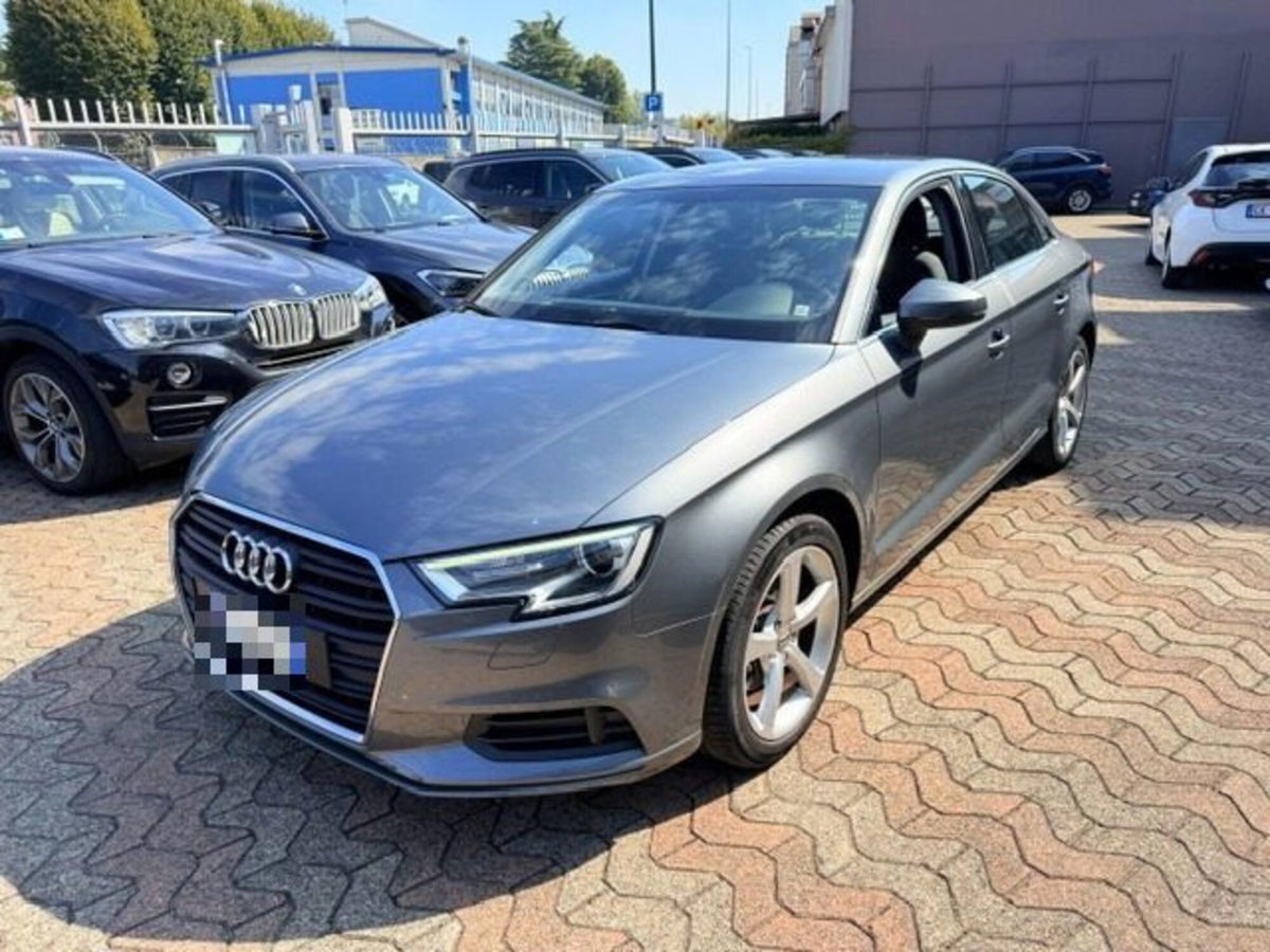 Audi A3 Sedan 1.5 TFSI COD S tronic Business