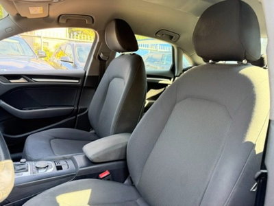 Audi A3 Sedan 1.5 TFSI COD S tronic Business (10)