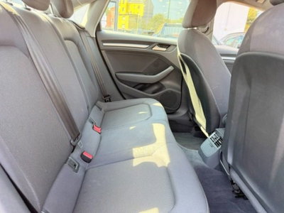 Audi A3 Sedan 1.5 TFSI COD S tronic Business (11)