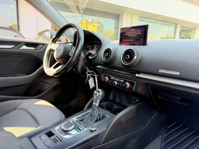 Audi A3 Sedan 1.5 TFSI COD S tronic Business (13)